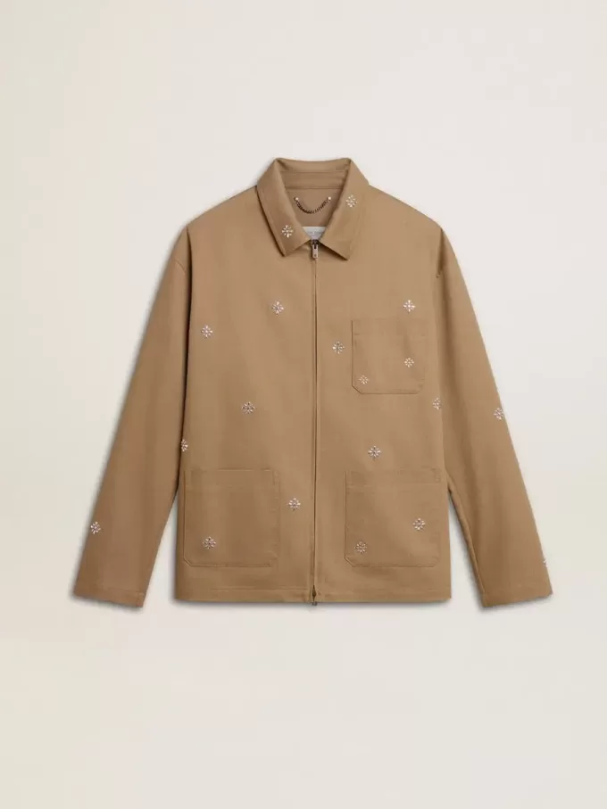 Chaqueta beige para hombre con bordado floral y cremallera completa Chaqueta beige para hombre con bordado floral y cremallera completa