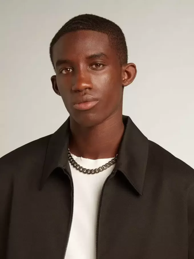 Chaqueta con cremallera para hombre en gabardina de lana negra