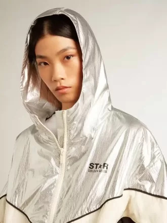 Chaqueta cortavientos para mujer en tejido técnico plateado y negro