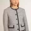 Chaqueta de lana y seda gris para mujer con ribete de ante negro