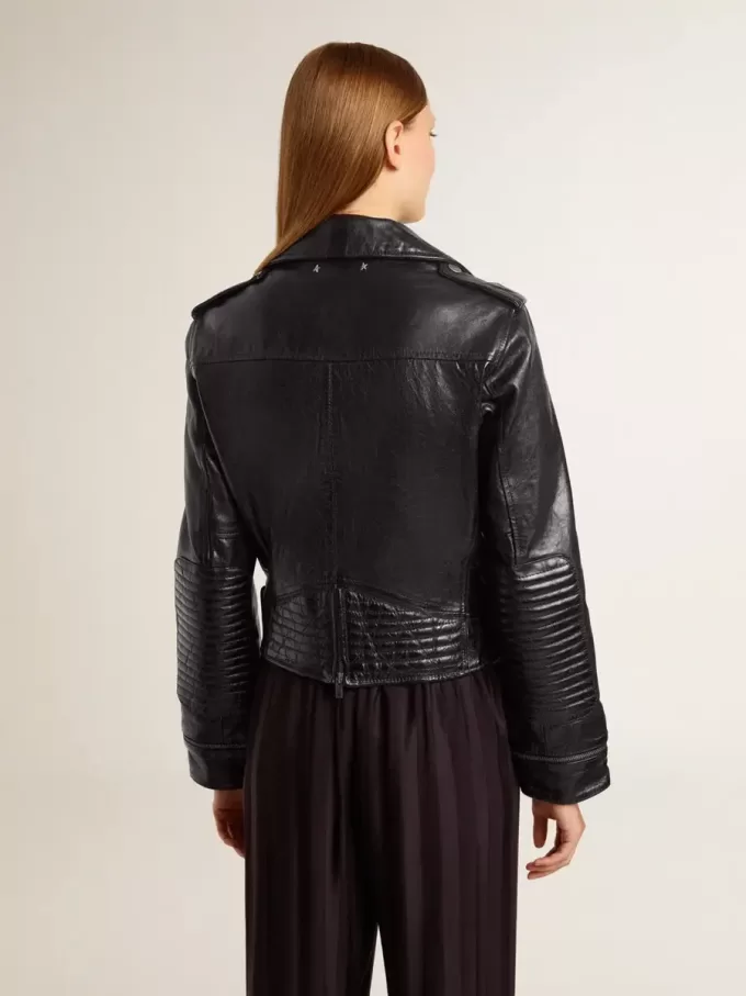 Chaqueta motera de cuero negro para mujer con efecto brillante