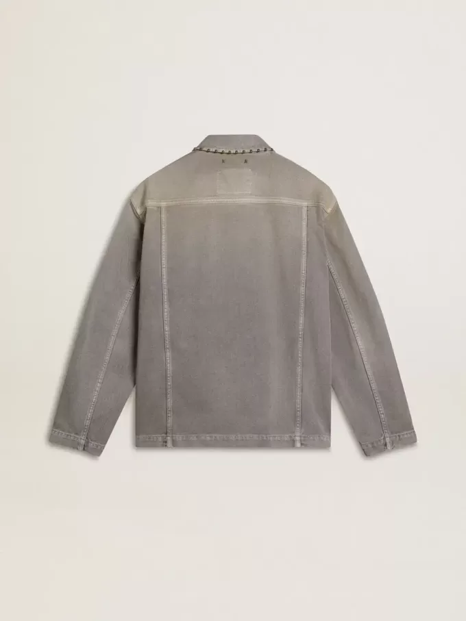 Chaqueta vaquera gris para hombre con tachuelas