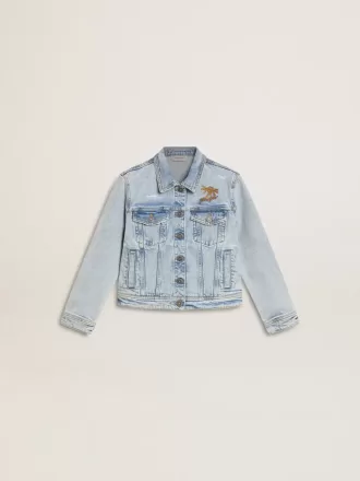 Chaqueta vaquera ligera con bordados