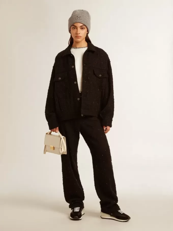 Chaqueta vaquera negra para mujer con bordados