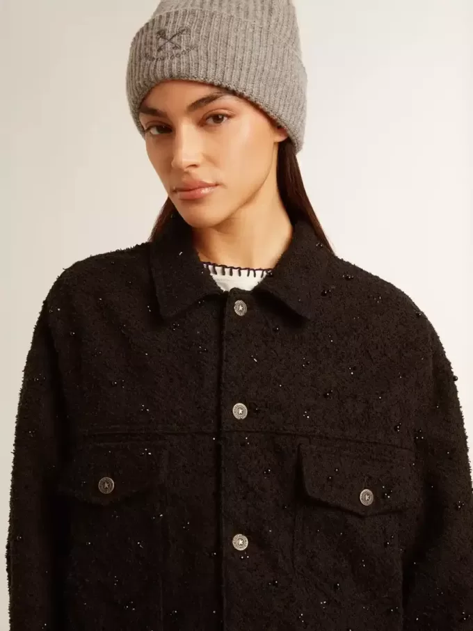 Chaqueta vaquera negra para mujer con bordados