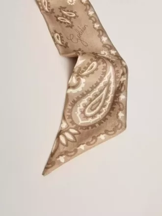 Cinta de sarga de seda gris paloma con estampado de cachemira