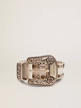 Cinturón de mujer en piel blanca con tachuelas de colores