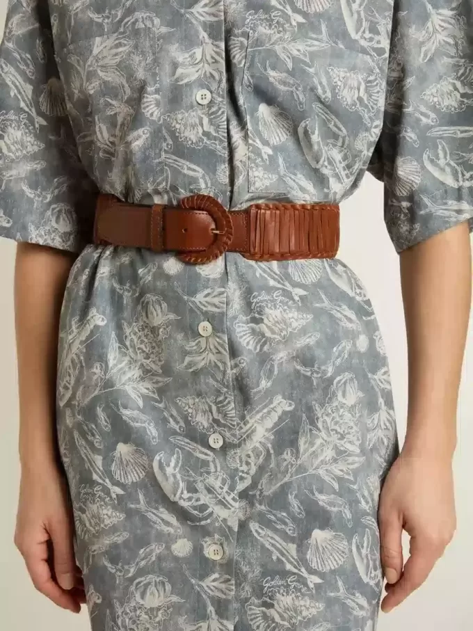 Cinturón de mujer en piel marrón tejida