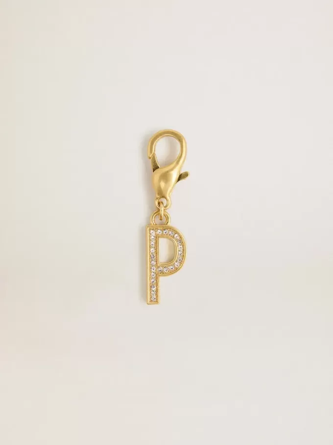 Colgante con la letra P en latón dorado con cristales Colgante con la letra P en latón dorado con cristales