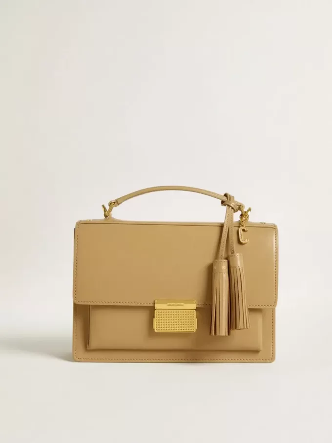 Colgante con letra C en latón dorado con cristales Colgante con letra C en latón dorado con cristales