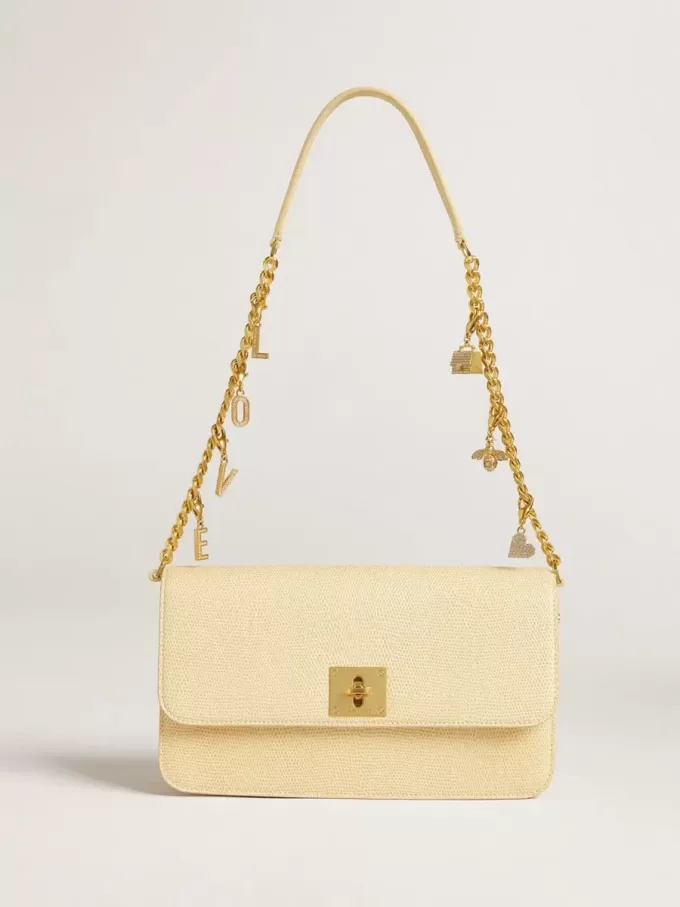 Colgante con letra O en latón dorado con cristales