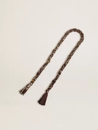 Colgante de tela trenzada burdeos con cadena de latón