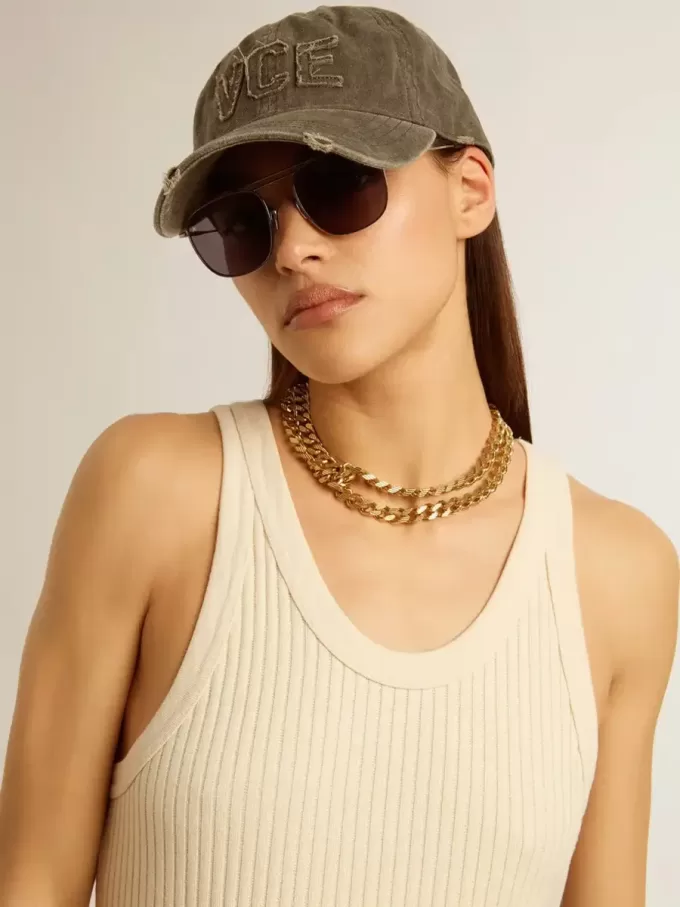 Collar de cadena trenzada en color oro antiguo con cierre en forma de estrella Collar de cadena trenzada en color oro antiguo con cierre en forma de estrella