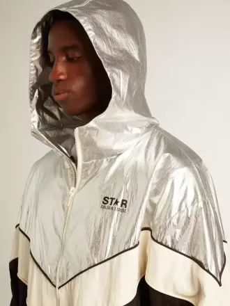 Cortavientos para hombre en tejido técnico plateado y negro