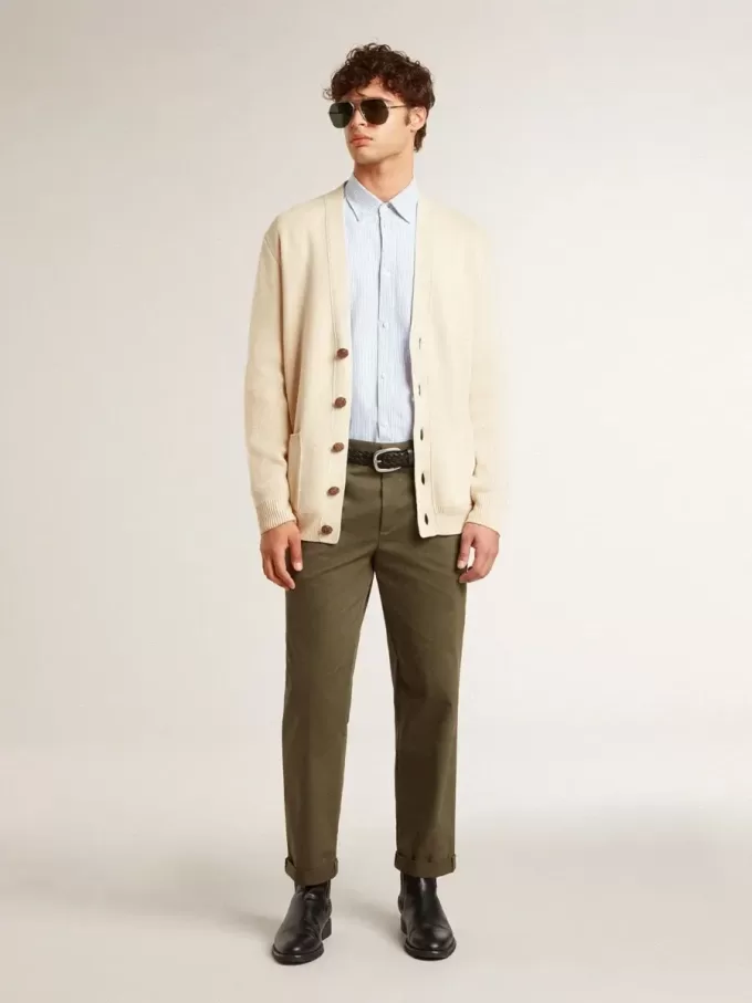 Cárdigan beige para hombre con las letras «Golden» en la espalda