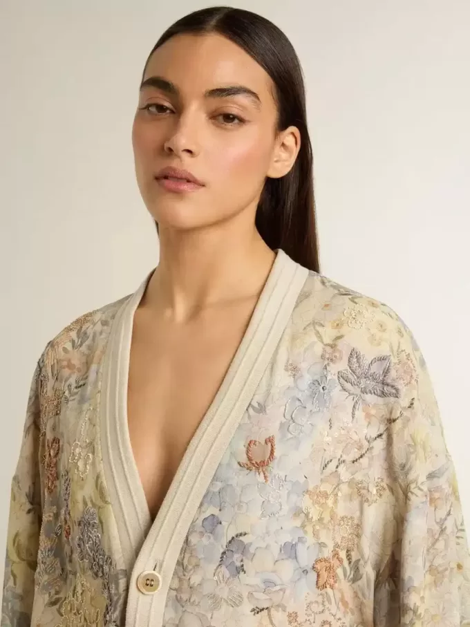 Cárdigan de mujer con estampado floral y bordados