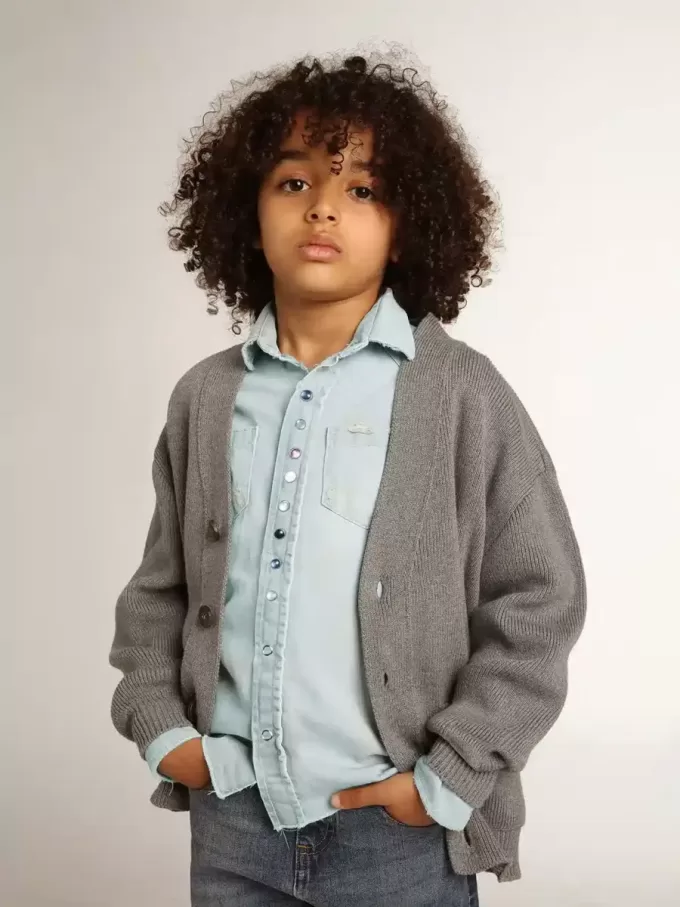 Cárdigan gris de algodón con logotipo en la espalda Cárdigan gris de algodón con logotipo en la espalda