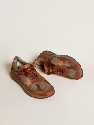 Dad-Star para hombre en nobuk con estrella de cuero dorado y lengüeta de ante en el talón