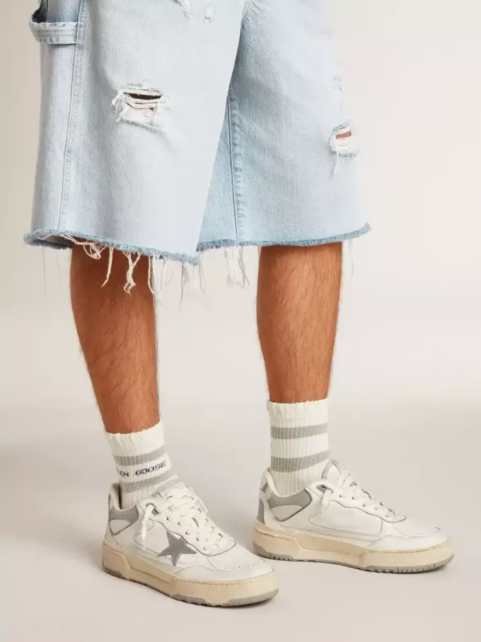 Forty2 para hombre con estrella gris y lengüeta trasera de cuero blanco