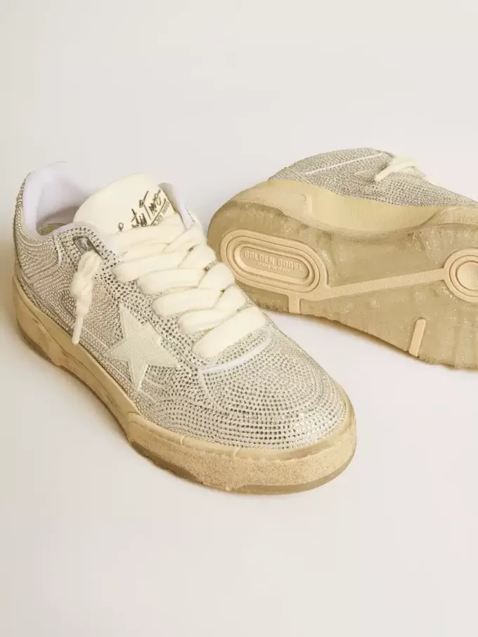 Forty2 para mujer en piel blanca y cristales Swarovski con estrella blanca