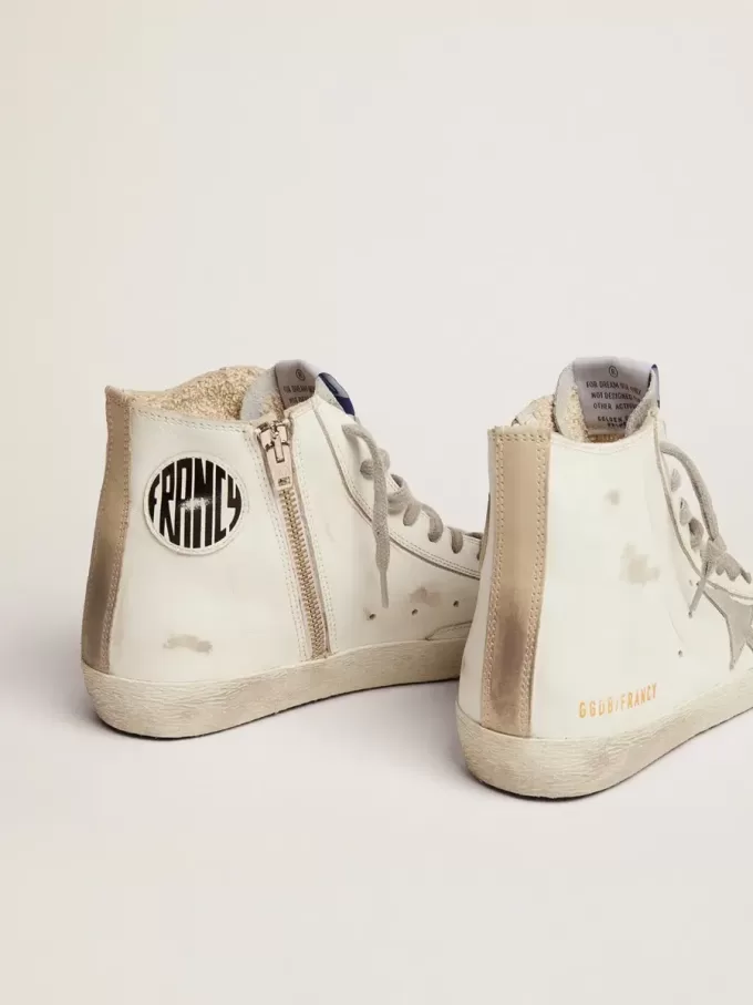 Francy de mujer en piel con estrella de ante Francy de mujer en piel con estrella de ante