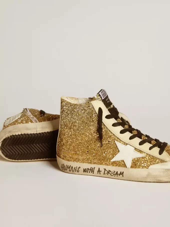 Francy Penstar en dorado brillante con estrella de cuero blanco