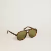 Gafas de sol estilo aviador con montura de carey y lentes verdes
