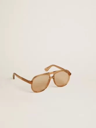 Gafas de sol estilo aviador con montura y lentes color miel