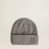 Gorro de lana gris acanalado