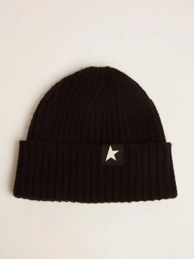Gorro de lana negro con estrella blanca