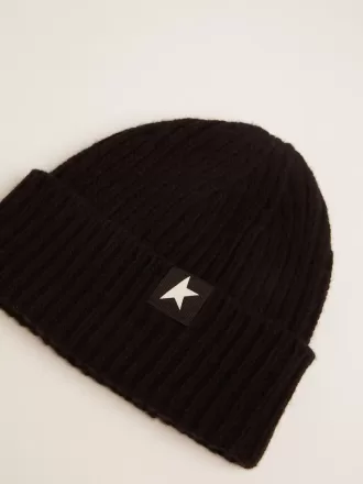 Gorro de lana negro con estrella blanca