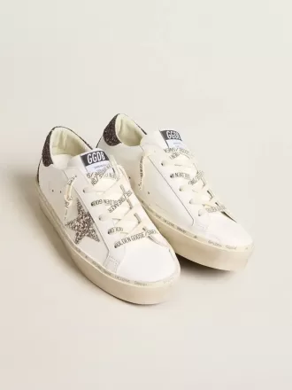 Hi Star para mujer con estrella plateada brillante y lengüeta trasera roja rubí brillante