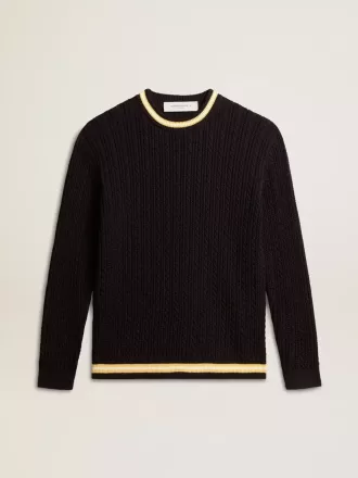 Jersey azul de cuello redondo para hombre con ribetes en contraste