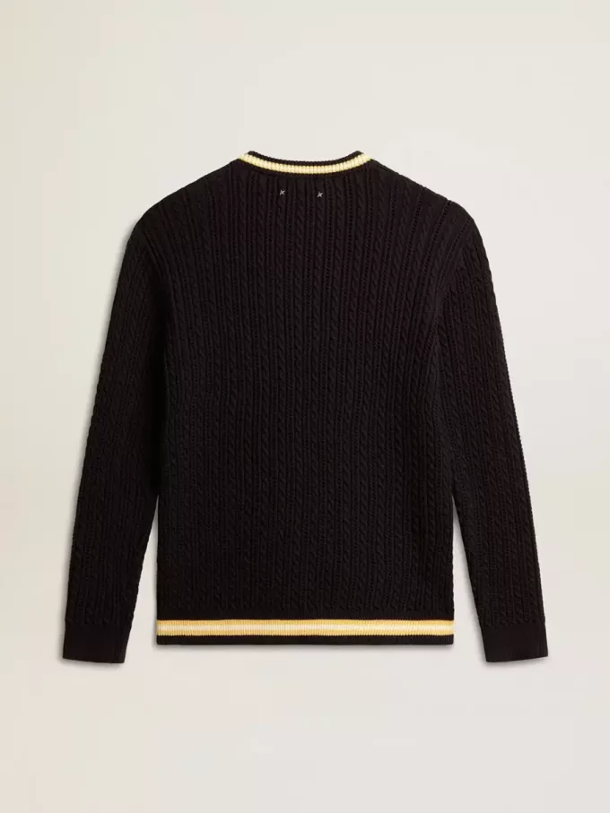 Jersey azul de cuello redondo para hombre con ribetes en contraste