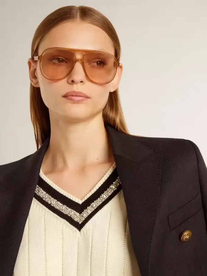 Jersey corto de mujer con diseño de trenzado, ribetes azules y cristales