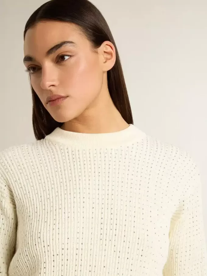 Jersey de cuello redondo para mujer en lana merino blanca con cristales por toda la prenda Jersey de cuello redondo para mujer en lana merino blanca con cristales por toda la prenda