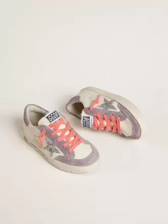 Junior Super-Star con estrella plateada brillante e inserciones de ante lila