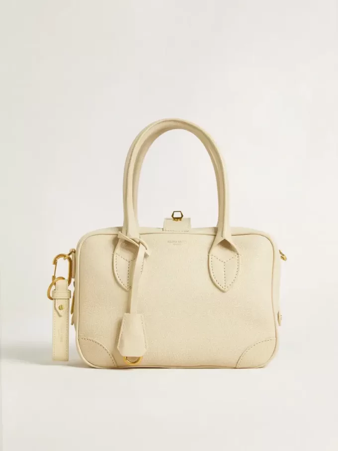 Llavero blanco desgastado