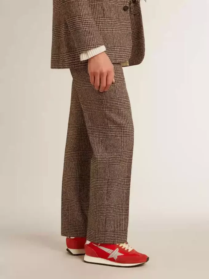 Marathon para hombre con parte superior de nailon rojo y estrella plateada Marathon para hombre con parte superior de nailon rojo y estrella plateada