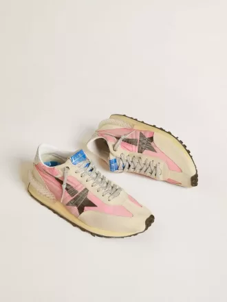 Marathon para mujer en nailon rosa y ante beige con estrella estampada en negro