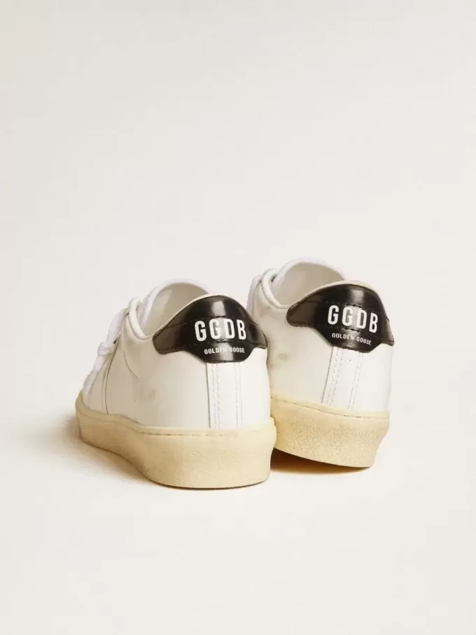 Matchstar para mujer en piel blanca con lengüeta del talón en piel azul oscuro