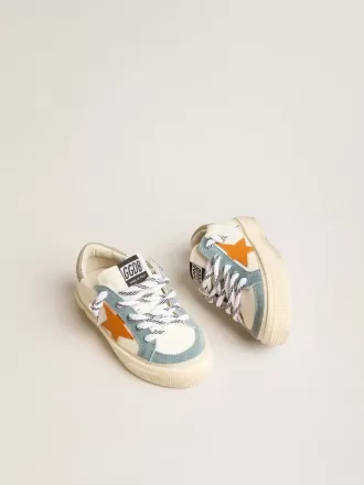 May Teen en napa con estrella de piel naranja e inserciones de ante azul