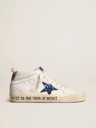 Mid Star con estrella azul brillante y lengüeta de ante rosa en el talón.