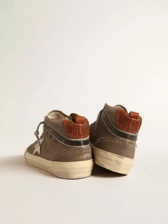 Mid Star en lona verde con estrella de piel y detalle negro brillante