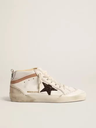 Mid Star LTD en napa con estrella brillante y detalle en piel nude
