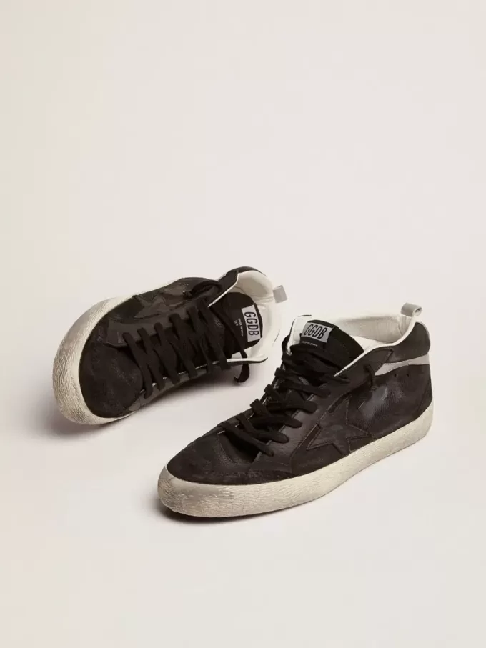 Mid Star para hombre en nubuck con estrella de cuero negro y detalle plateado