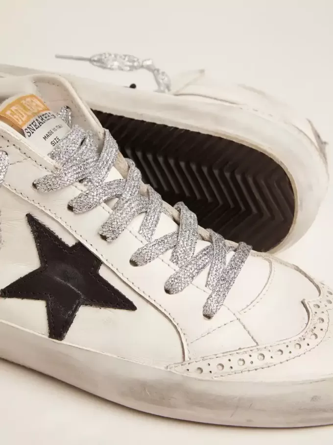 Mid Star para mujer con lengüeta laminada en el talón y cordones brillantes