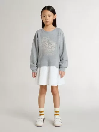 Mini vestido gris y blanco para niña