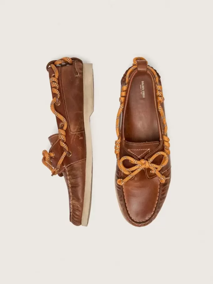 Mocasines Cruise para hombre en piel color tabaco con cordones naranjas de montaña Mocasines Cruise para hombre en piel color tabaco con cordones naranjas de montaña