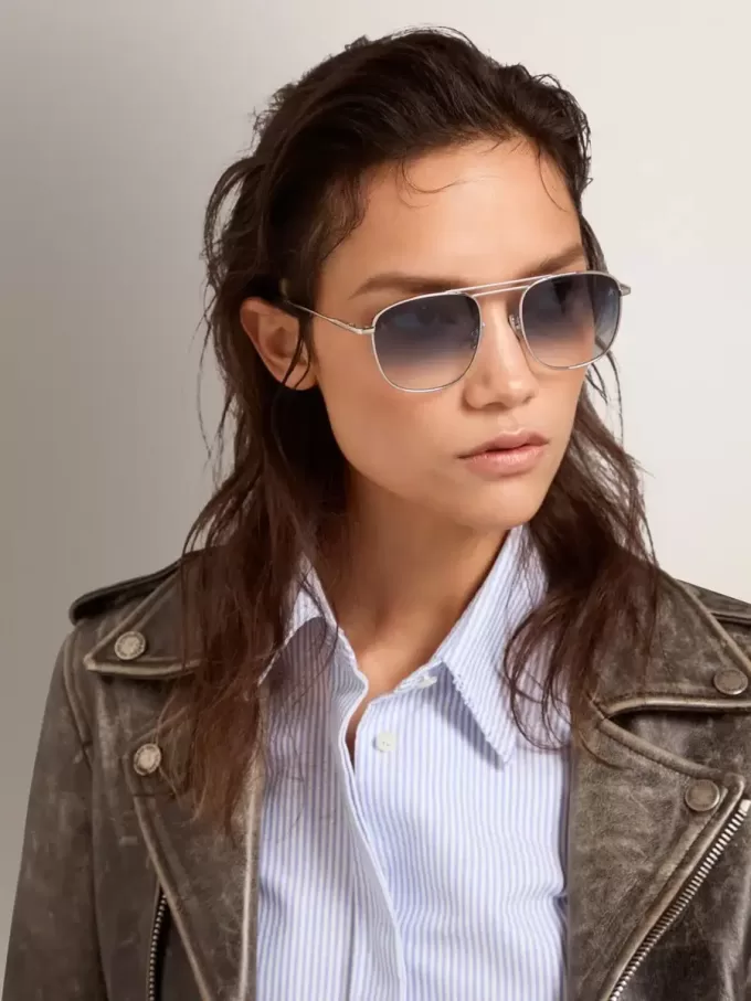 Modelo aviador Sunframe Roger con montura plateada